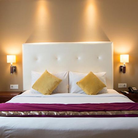 Royal Asnof Hotel Pekanbaru Kültér fotó