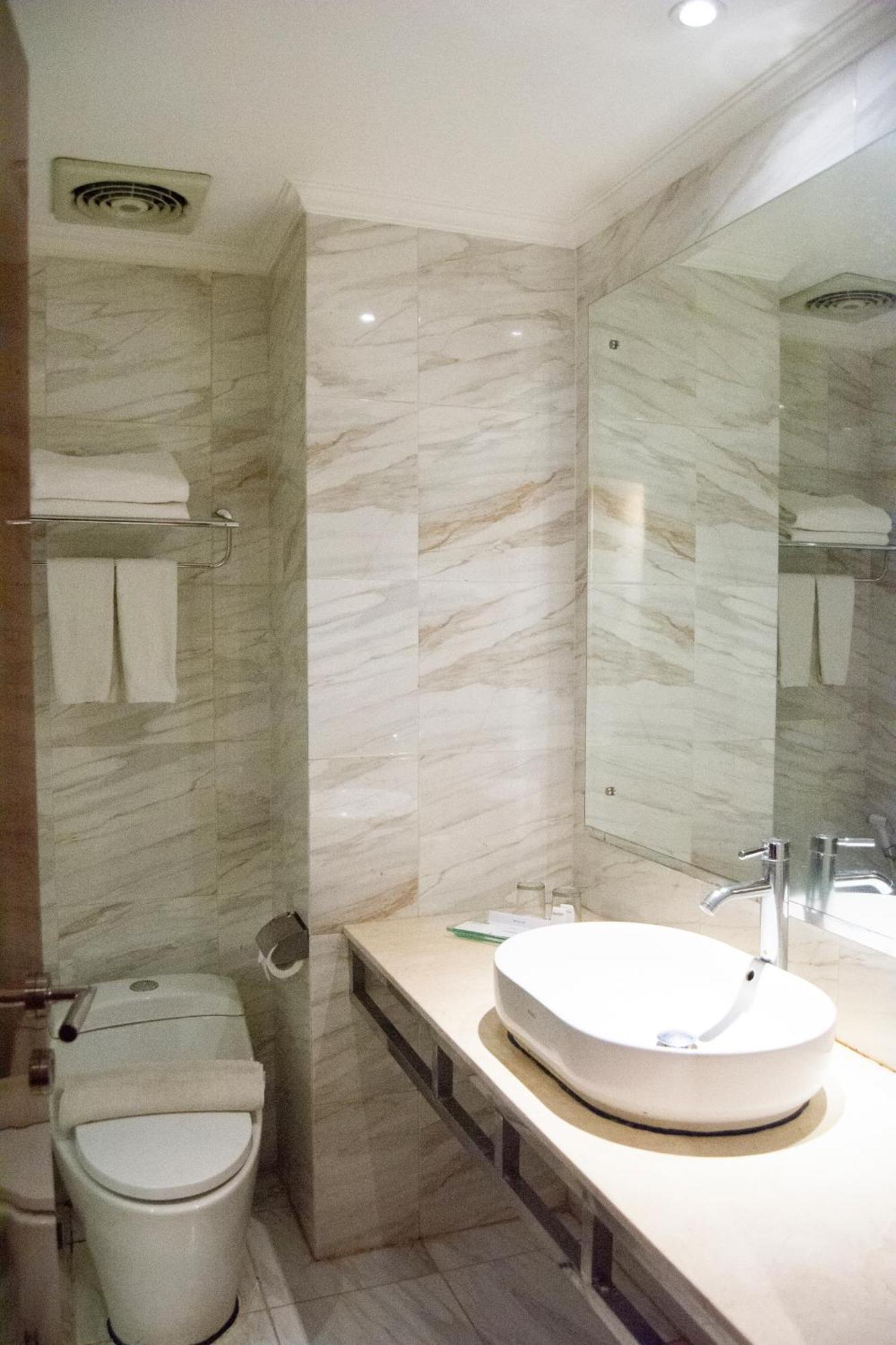 Royal Asnof Hotel Pekanbaru Kültér fotó
