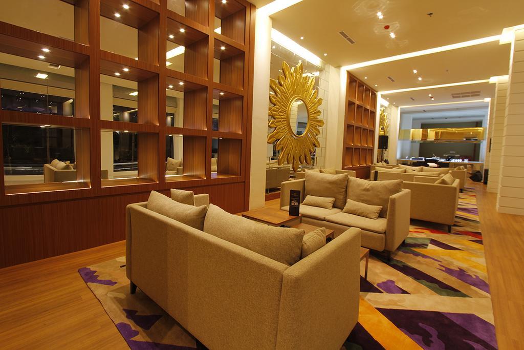 Royal Asnof Hotel Pekanbaru Kültér fotó