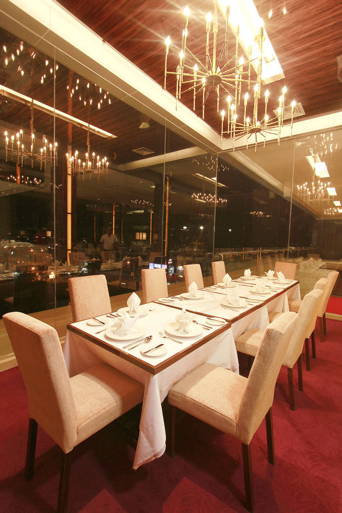 Royal Asnof Hotel Pekanbaru Kültér fotó
