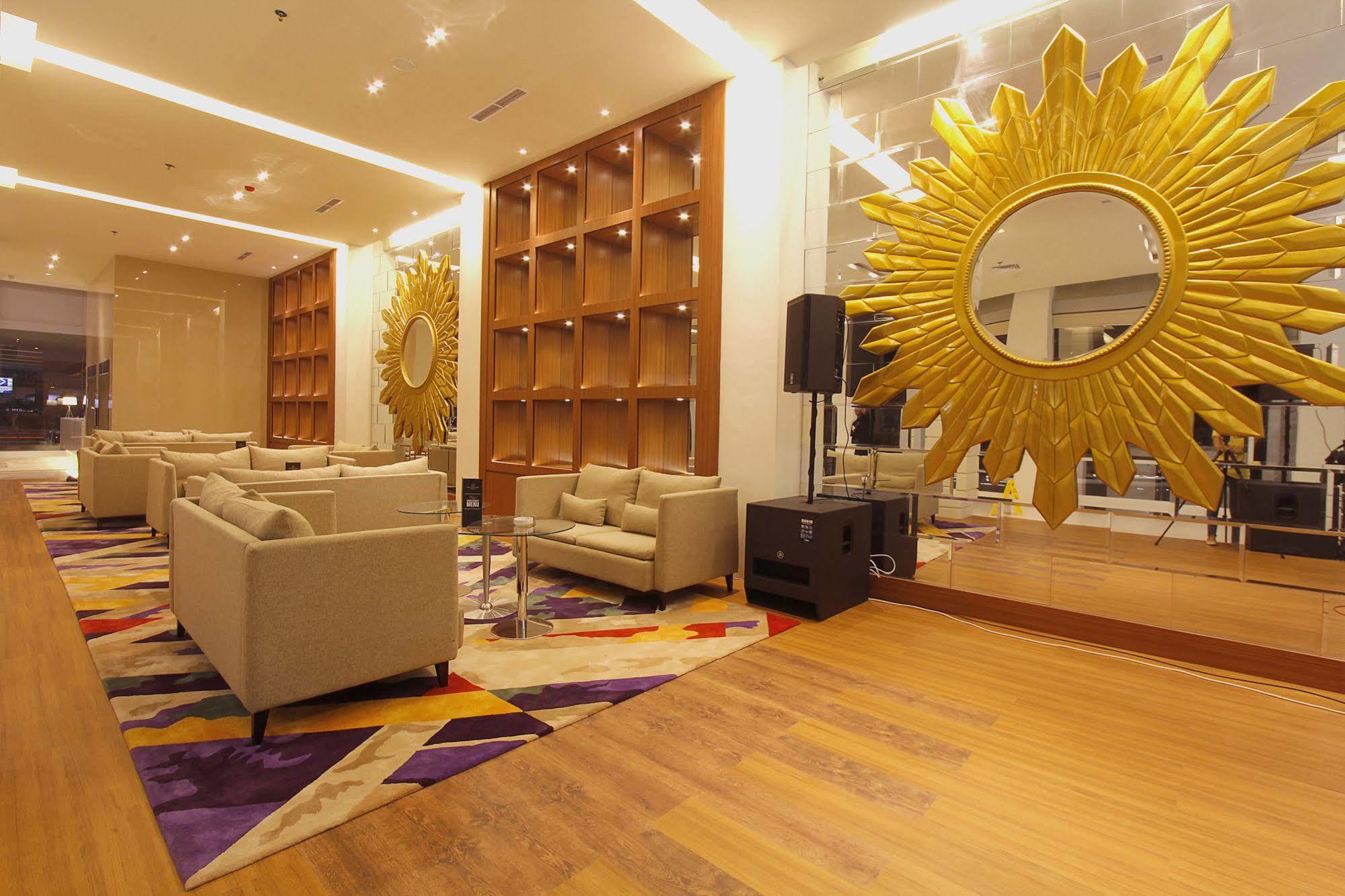 Royal Asnof Hotel Pekanbaru Kültér fotó