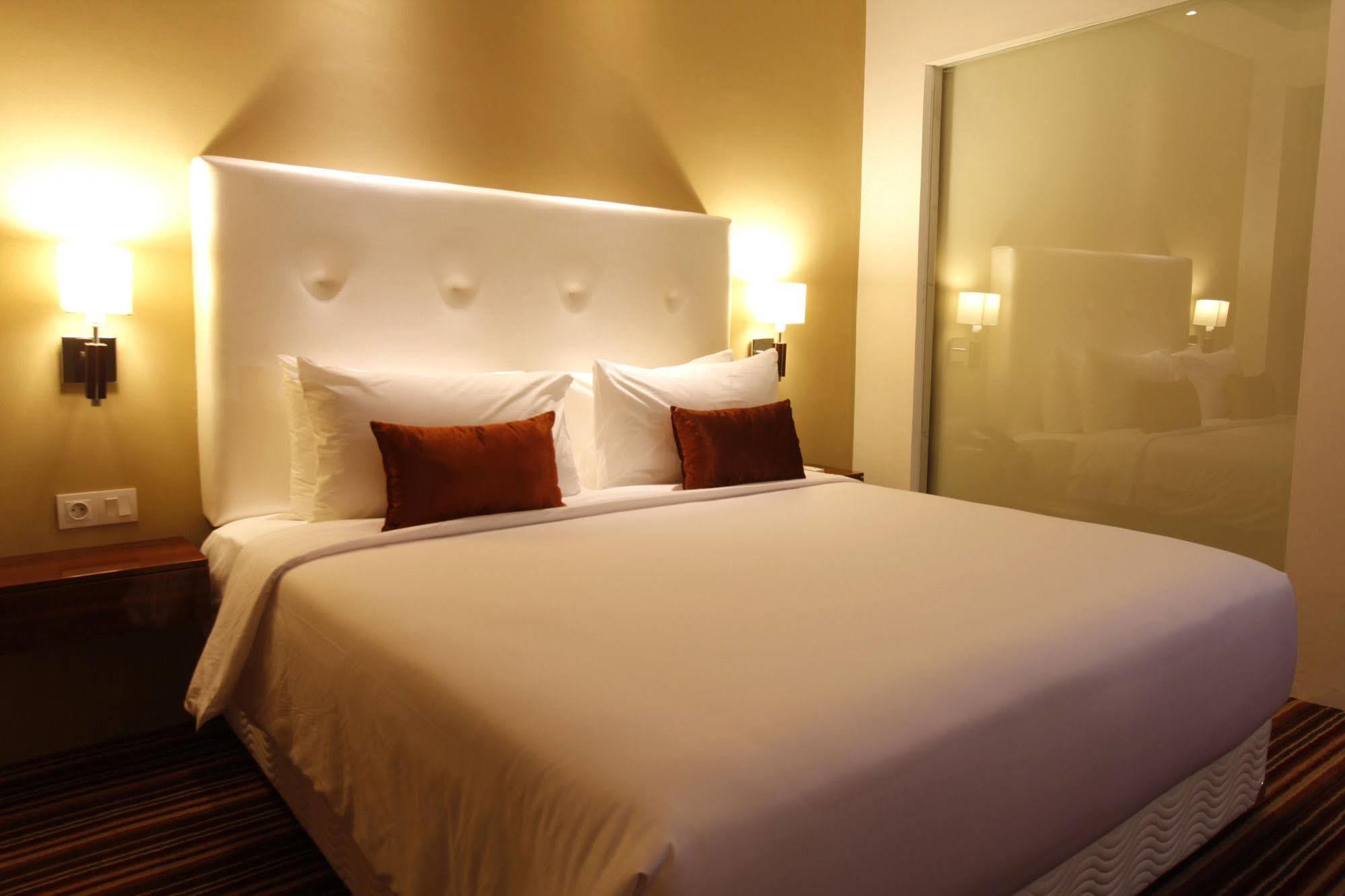 Royal Asnof Hotel Pekanbaru Kültér fotó